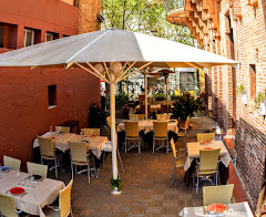 6Q Restaurant Modernista