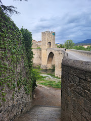 Besalú Parking AC