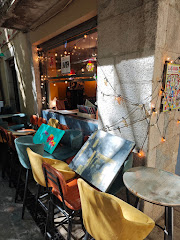 La Garrina Natural Wine Restaurante - Solo el Amor Salvara el Mundo