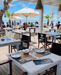 Tiare Beach Bar