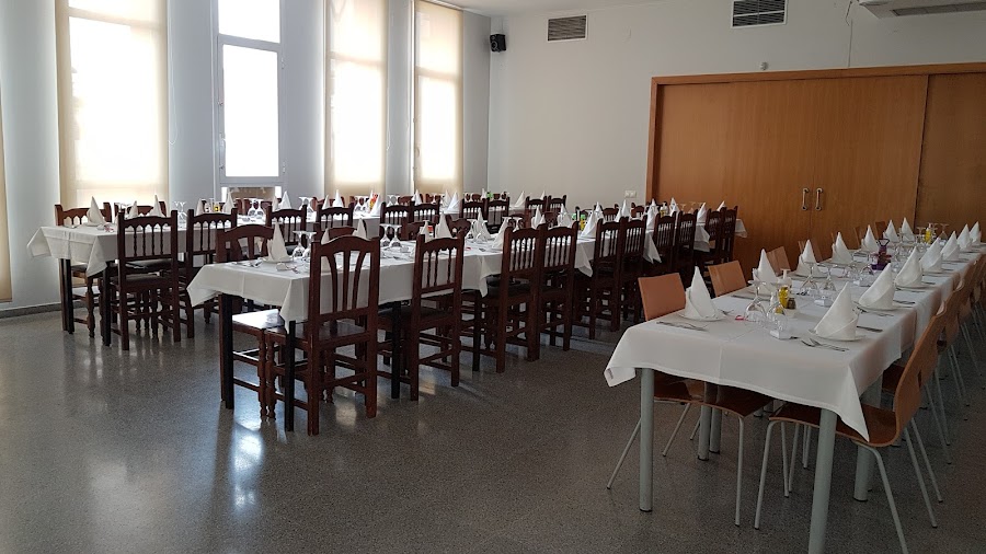 Bar Restaurante A-Dos ( Les Casetes)