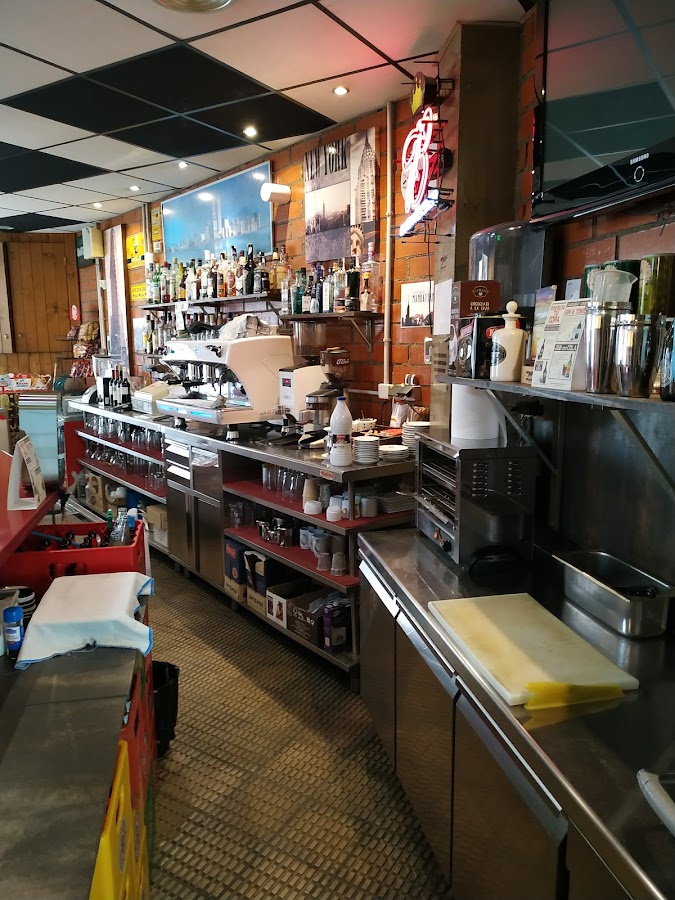 Cafeteria Manhattan