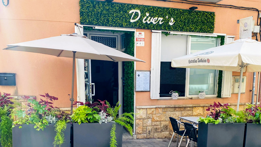Diver's restaurant
