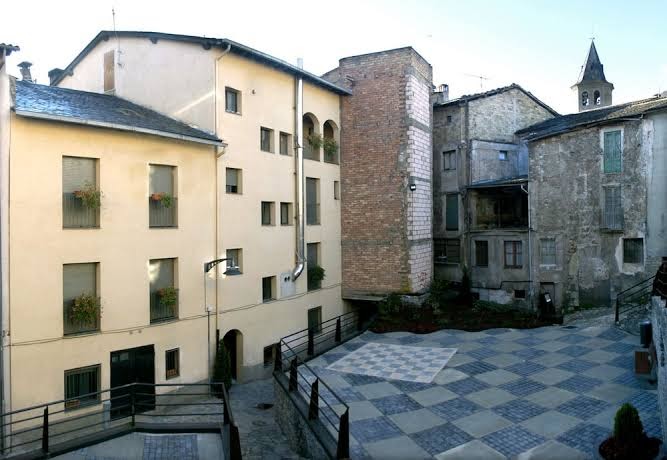 Hostal les Collades