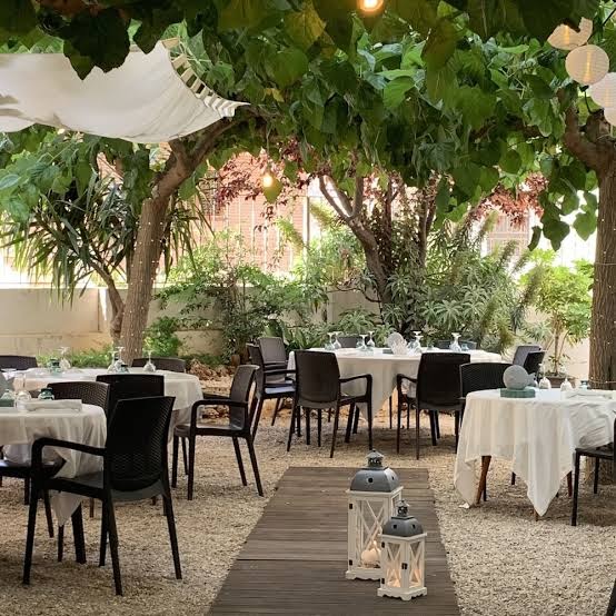 Hotel Restaurante Llansola 1921 - petit Hotel