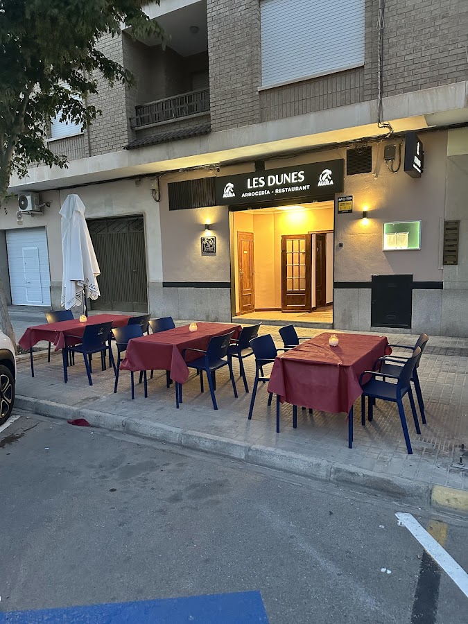 LES DUNES - ARROCERÍA - RESTAURANTE