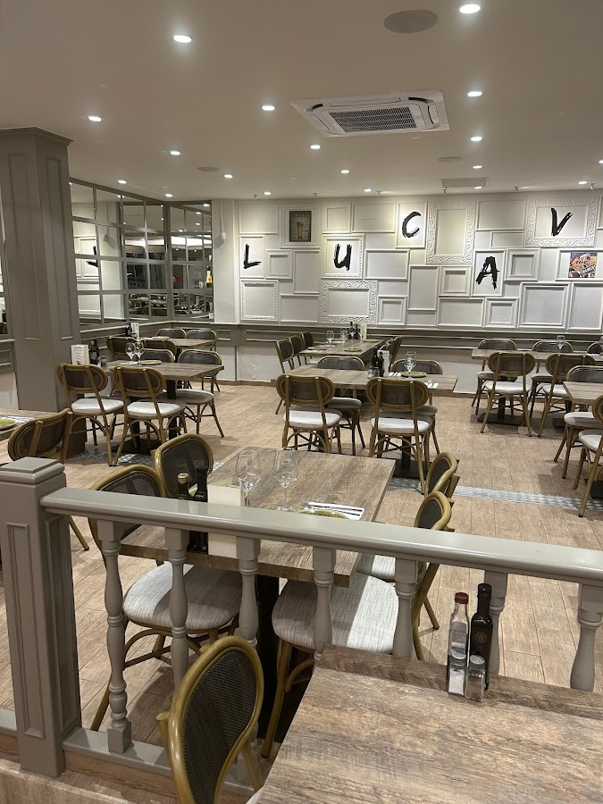 Lucavi Restaurant