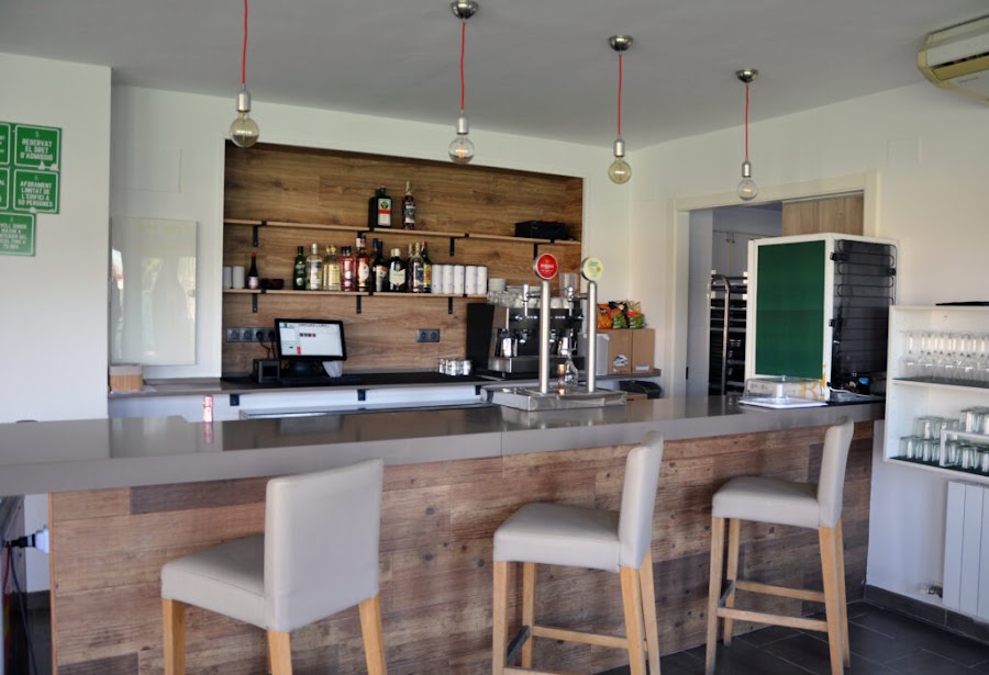 Mini Break Bar Restaurant