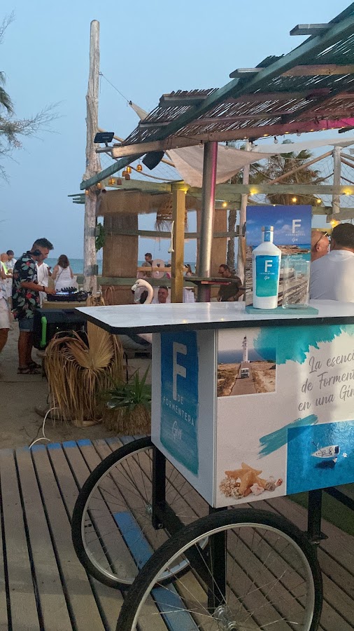 Okiki terraza de playa