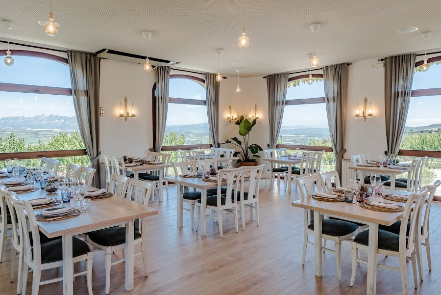Restaurant Mirador de les Caves | Cuina amb brasa a prop de Sant Sadurní
